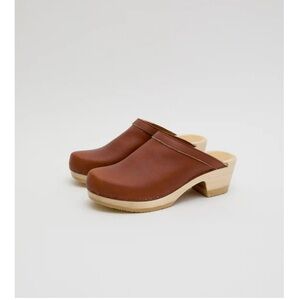NO.6 STORE: Old School Clog in Cognac sz 39